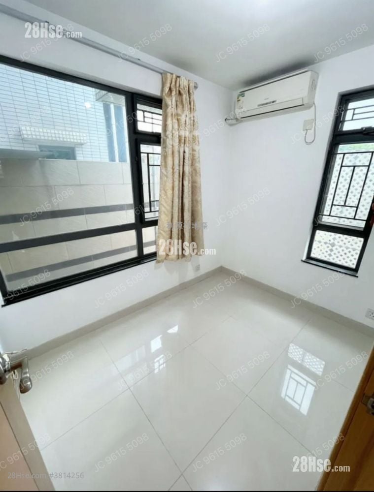 Village Rental 3 Bedrooms , 2 Bathrooms 700 ft²