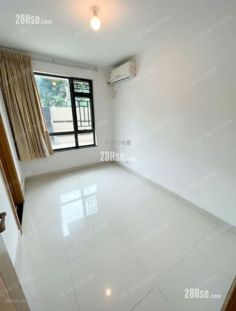 Village Rental 3 Bedrooms , 2 Bathrooms 700 ft²