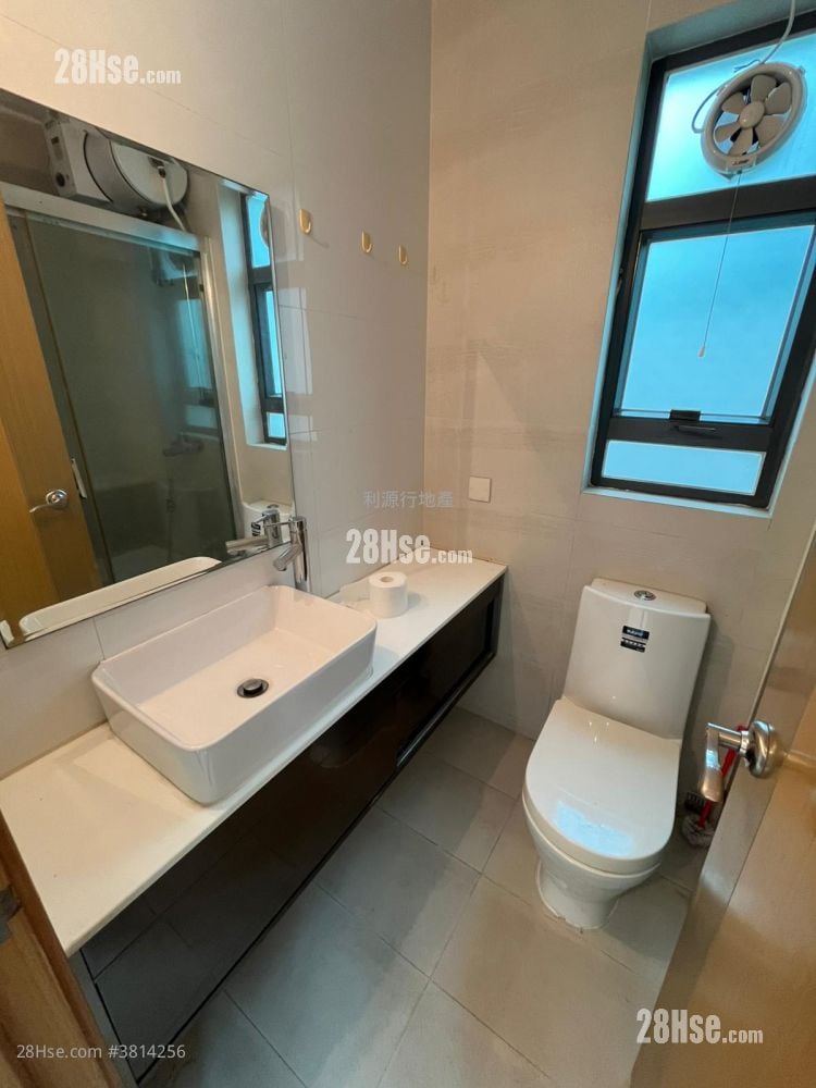 Village Rental 3 Bedrooms , 2 Bathrooms 700 ft²