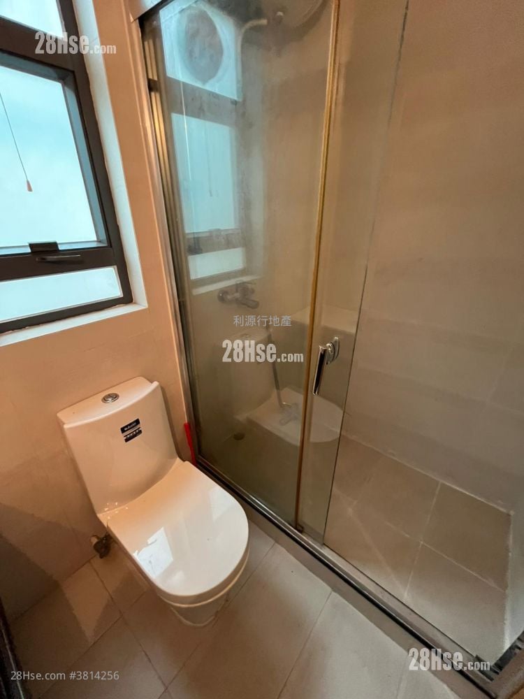 Village Rental 3 Bedrooms , 2 Bathrooms 700 ft²