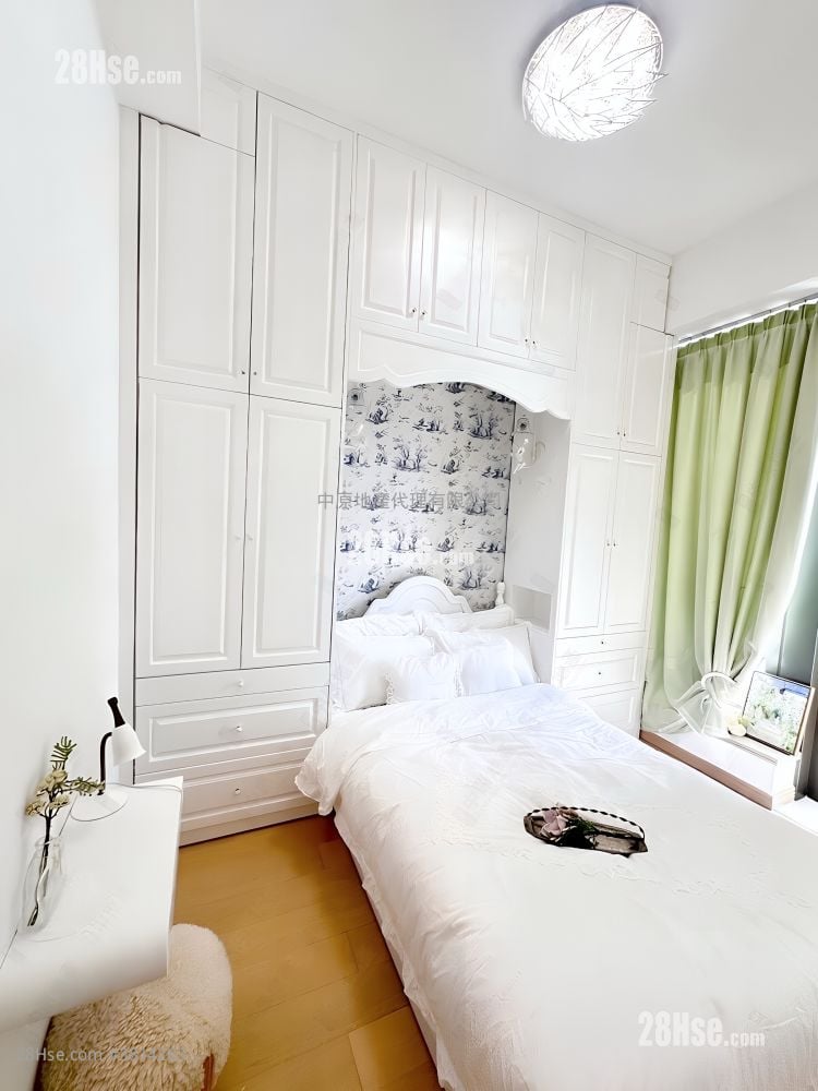 Mantin Heights Sell 2 Bedrooms , 1 Bathroom 532 ft²