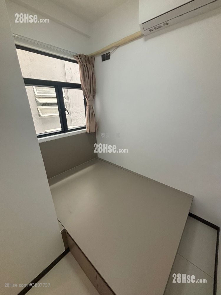 单幢楼房 租盘 1 房 160 平方尺