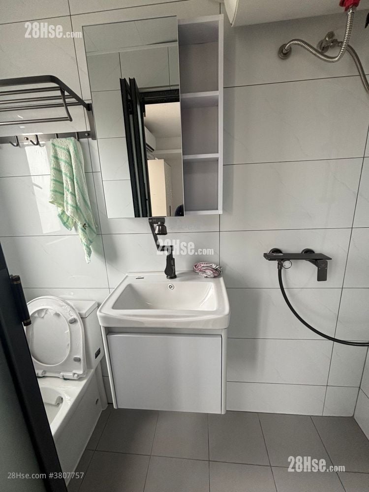 单幢楼房 租盘 1 房 160 平方尺