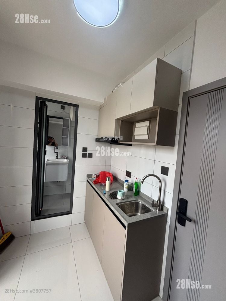 单幢楼房 租盘 1 房 160 平方尺