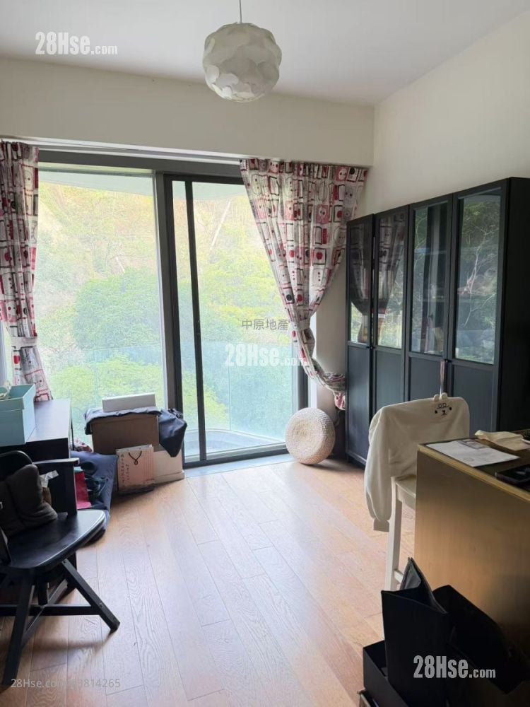 Homantin Hillside Rental 1 Bedroom , 1 Bathroom 361 ft²