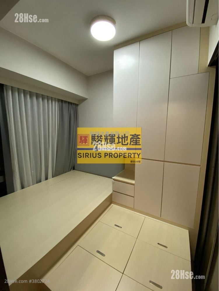 Cetus Square Mile Rental 3 Bedrooms , 2 Bathrooms 248 ft²