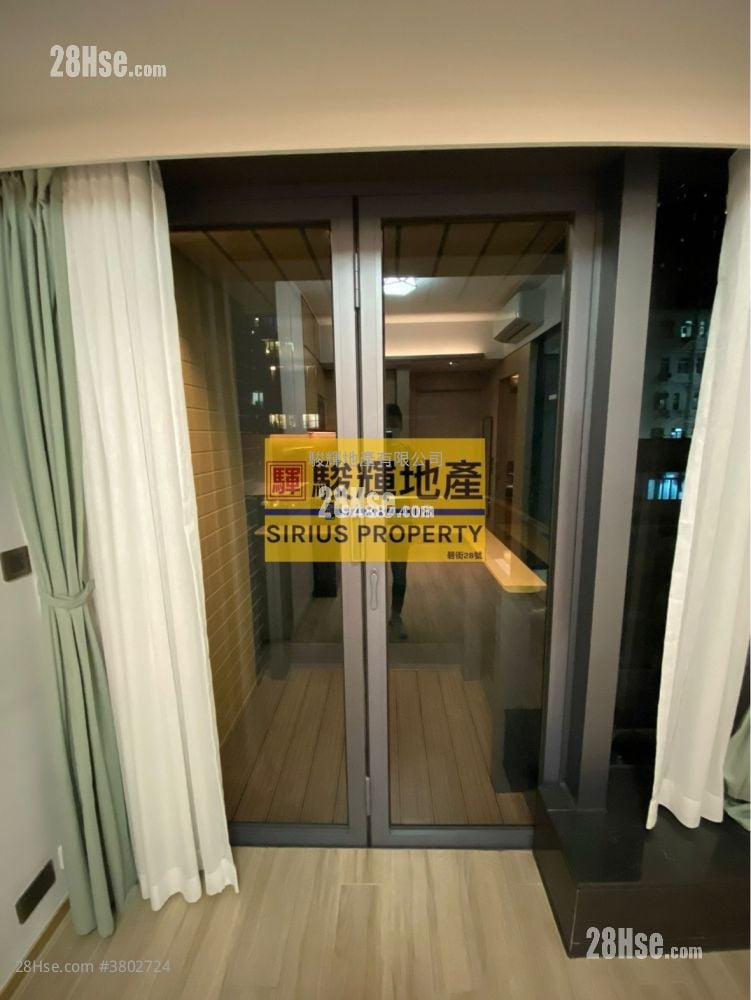 Cetus Square Mile Rental 3 Bedrooms , 2 Bathrooms 248 ft²