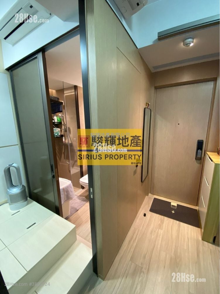 Cetus Square Mile Rental 3 Bedrooms , 2 Bathrooms 248 ft²