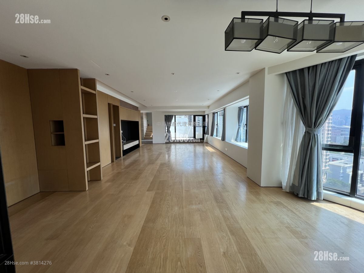 King's Park Villa Sell 4 Bedrooms , 3 Bathrooms 2,090 ft²