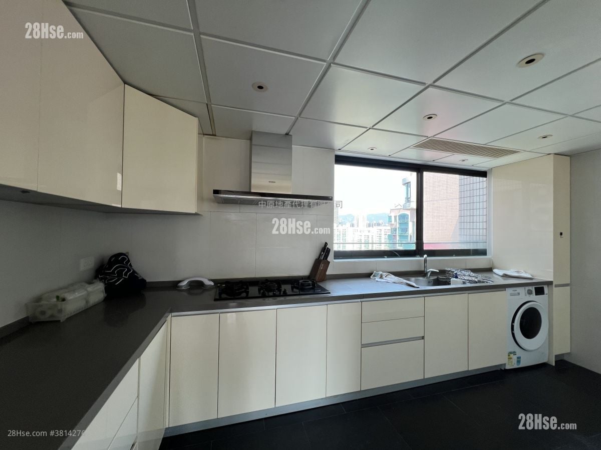 King's Park Villa Sell 4 Bedrooms , 3 Bathrooms 2,090 ft²