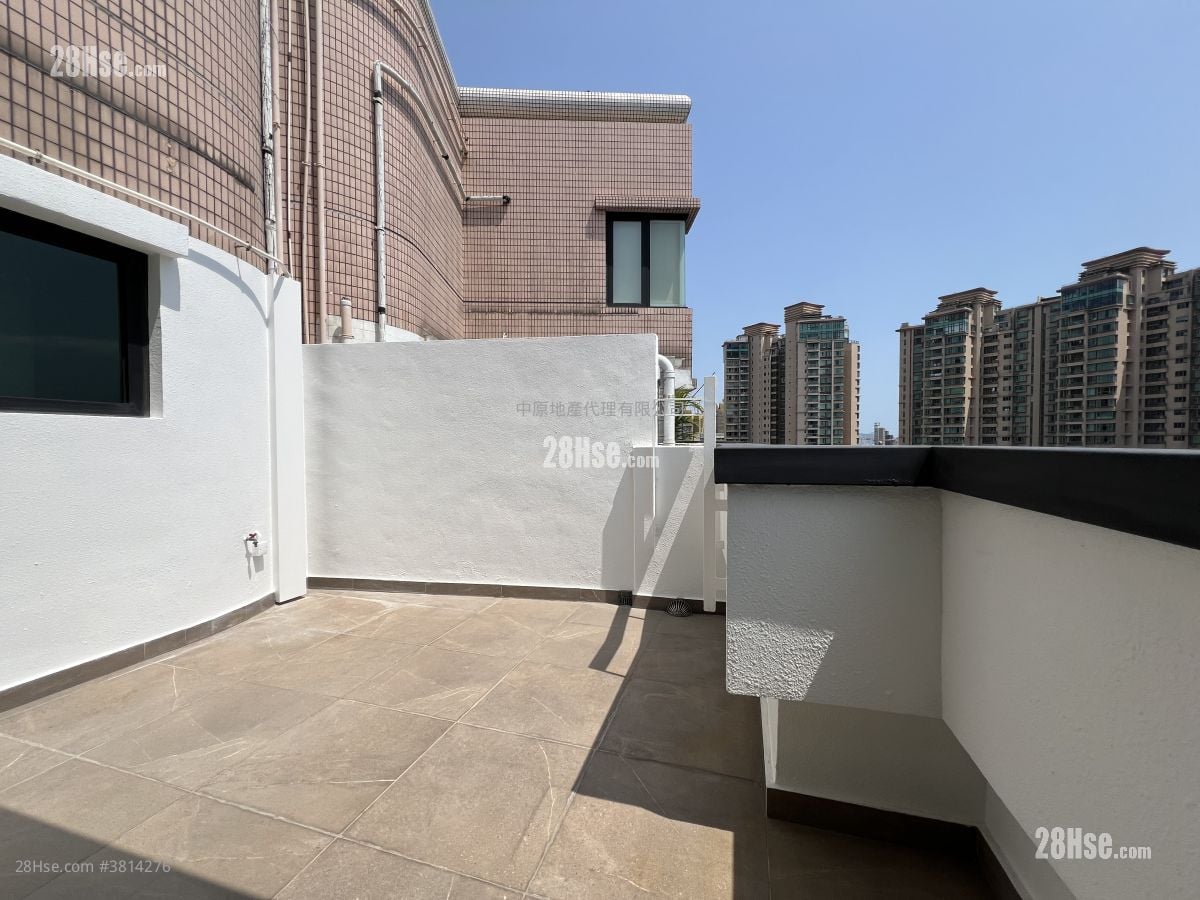 King's Park Villa Sell 4 Bedrooms , 3 Bathrooms 2,090 ft²