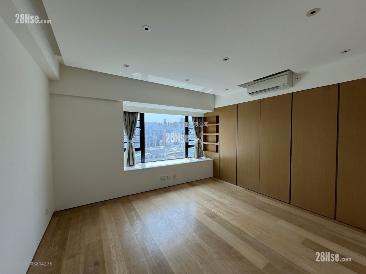 King's Park Villa Sell 4 Bedrooms , 3 Bathrooms 2,090 ft²