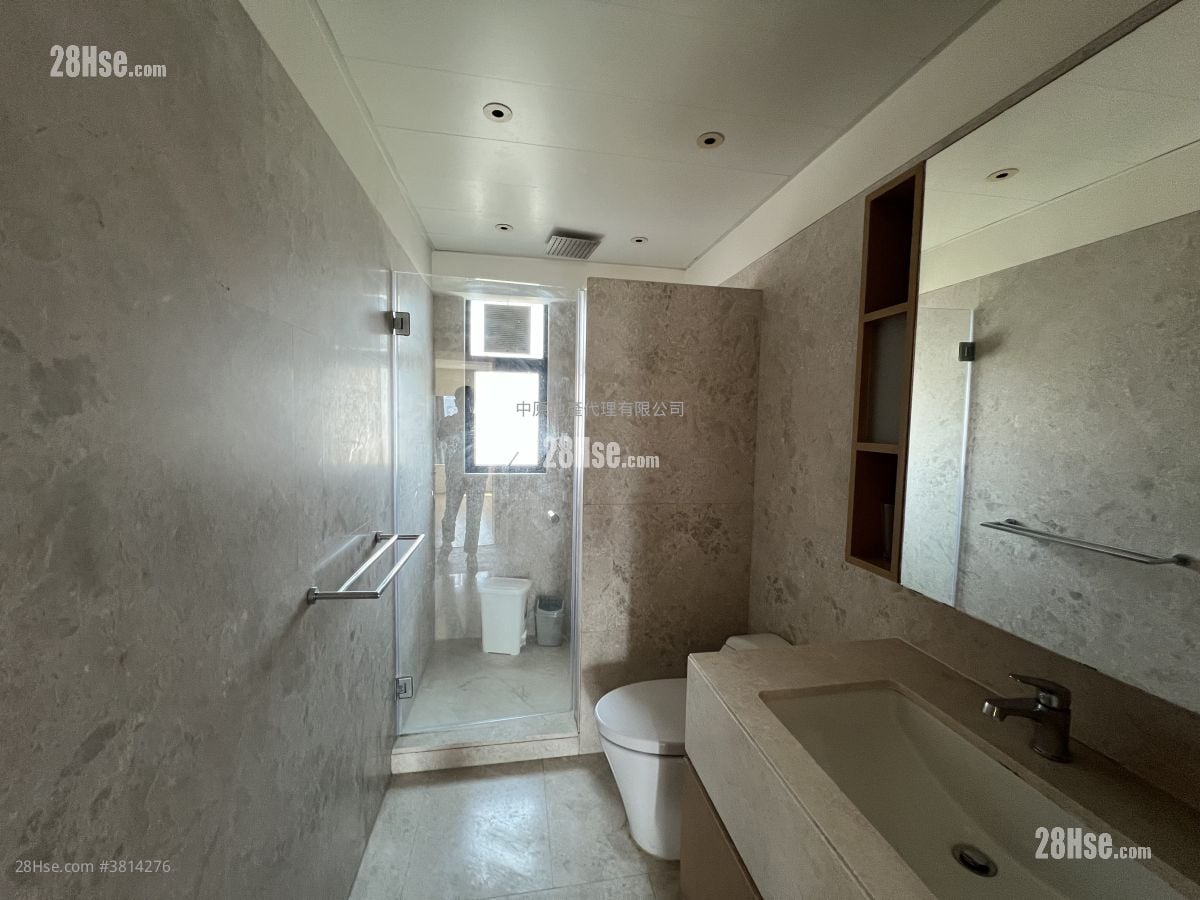 King's Park Villa Sell 4 Bedrooms , 3 Bathrooms 2,090 ft²