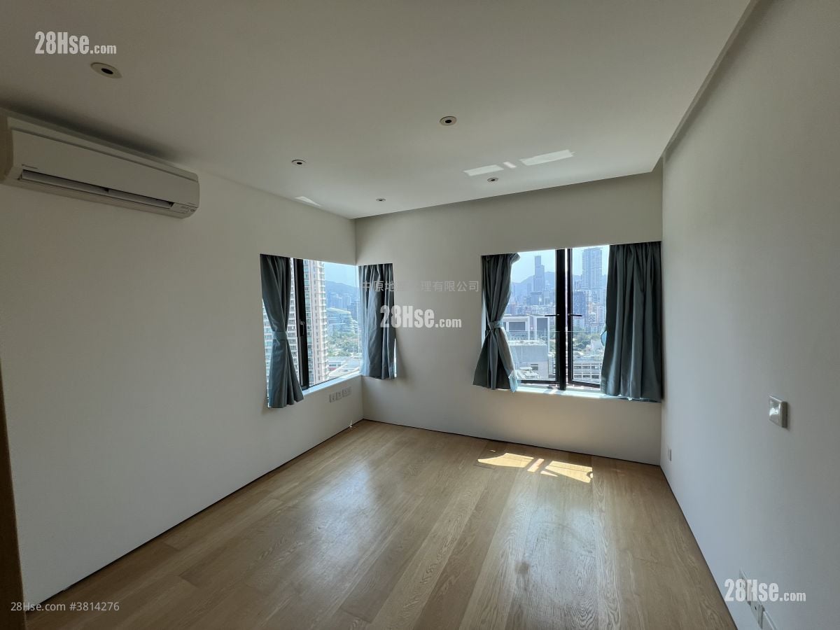 King's Park Villa Sell 4 Bedrooms , 3 Bathrooms 2,090 ft²