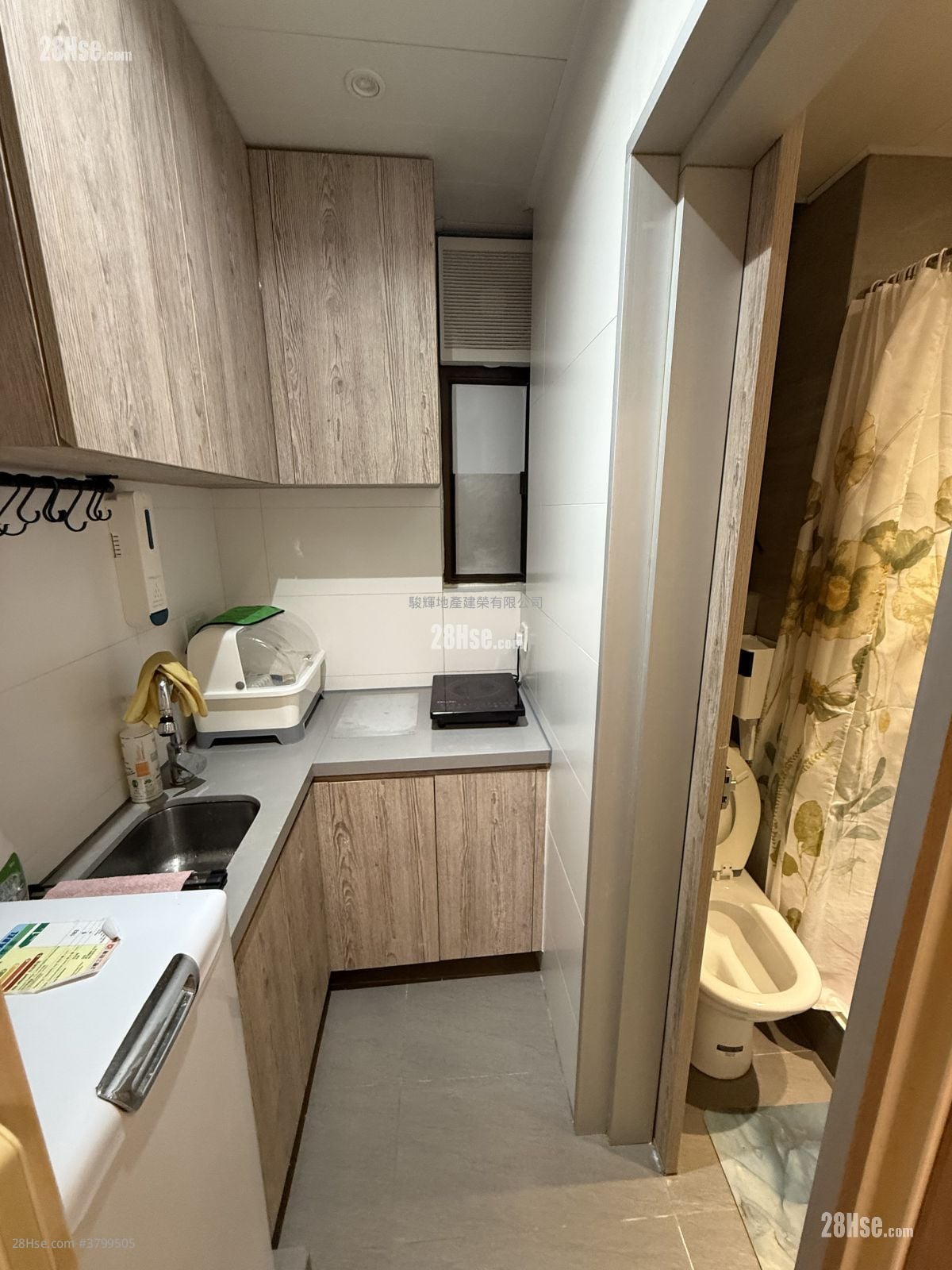 永发大厦 租盘 2 房 , 1 浴室 246 平方尺