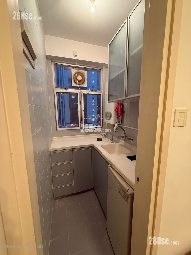 Yan King Court Rental 1 Bedroom , 1 Bathroom 273 ft²