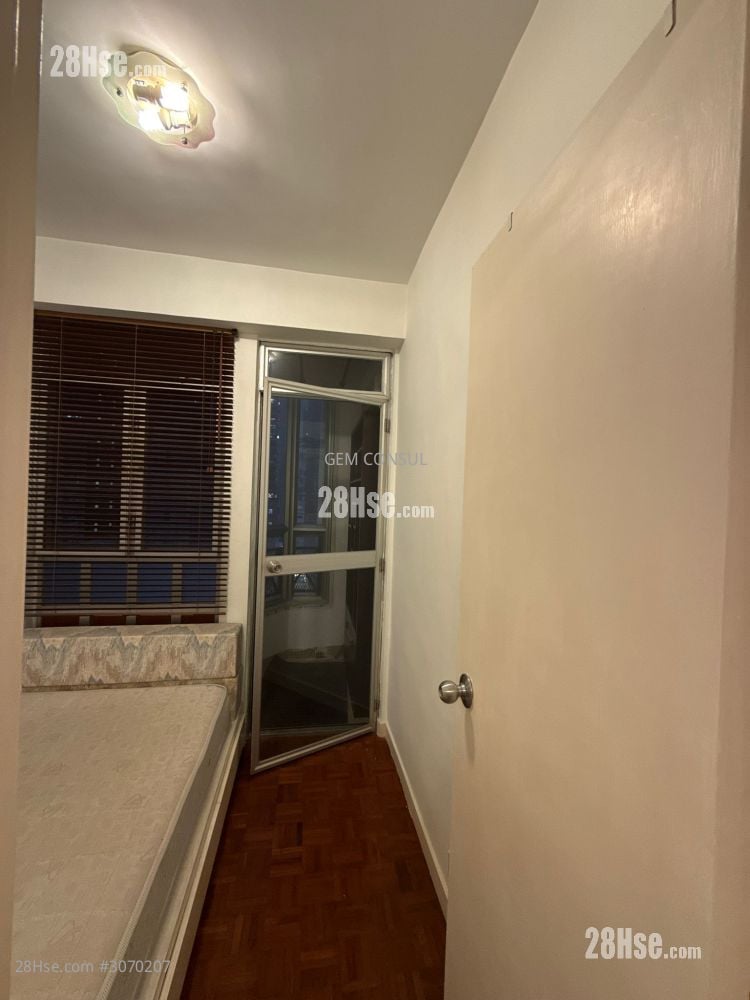 Yan King Court Rental 1 Bedroom , 1 Bathroom 273 ft²