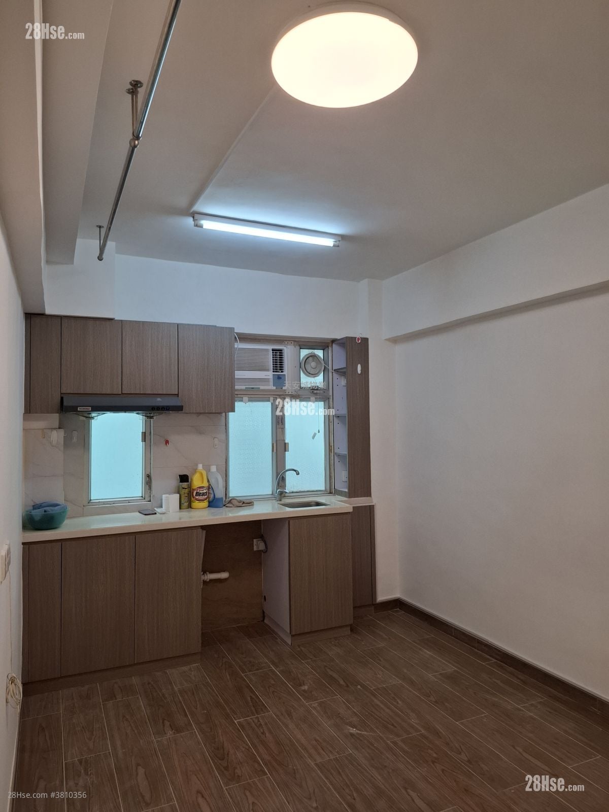 16 Hillier Street Rental 1 Bathroom 180 ft²