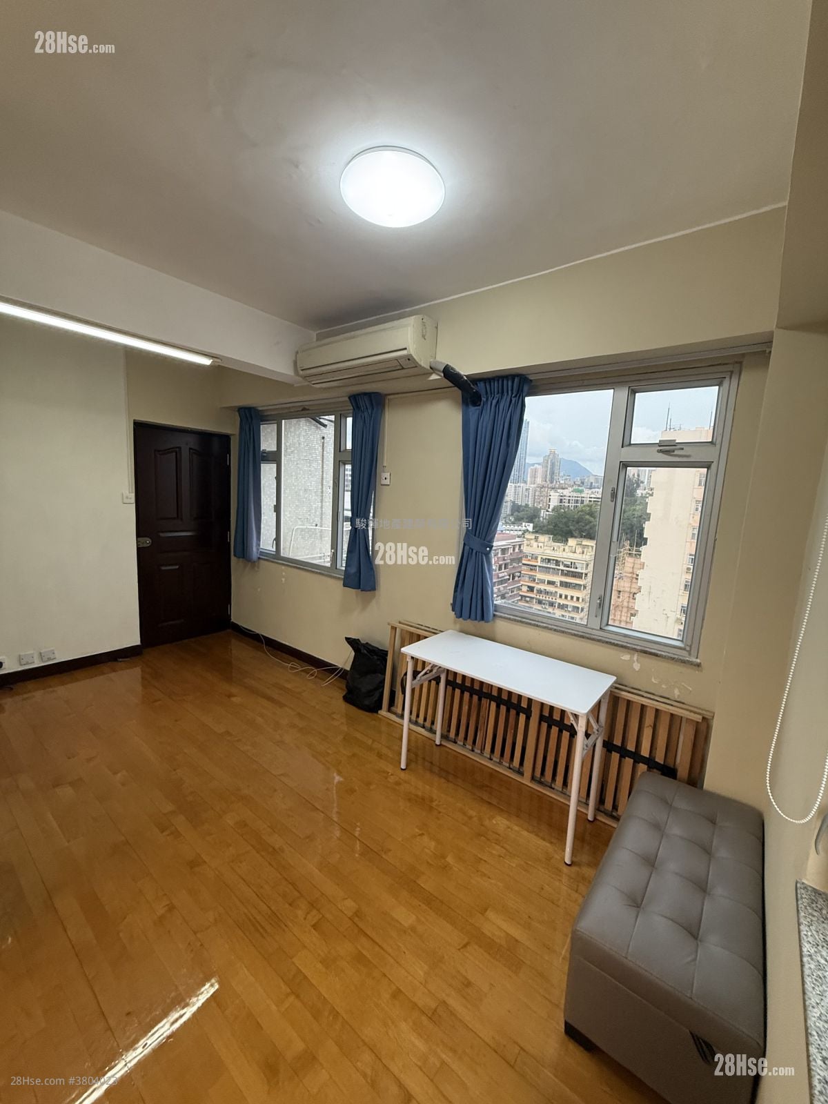 兆丰大厦 租盘 开放式间隔 , 1 浴室 237 平方尺