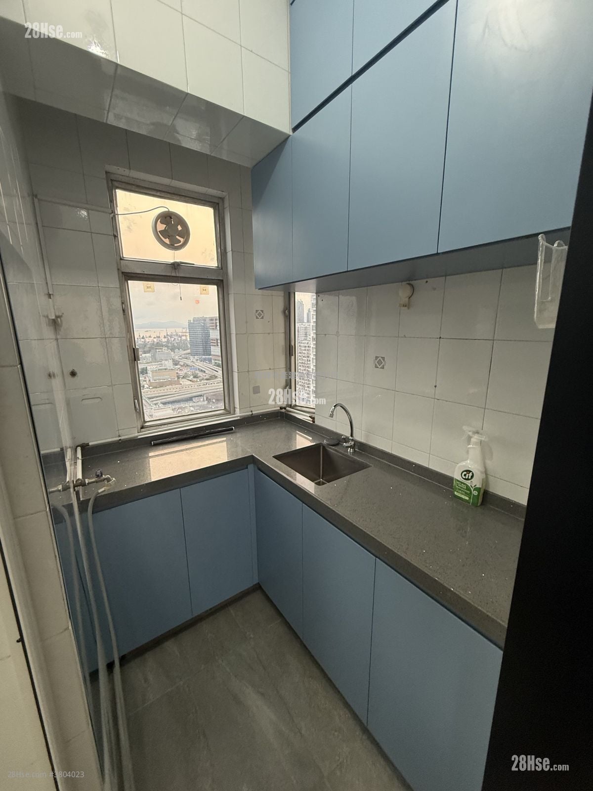 兆丰大厦 租盘 开放式间隔 , 1 浴室 237 平方尺