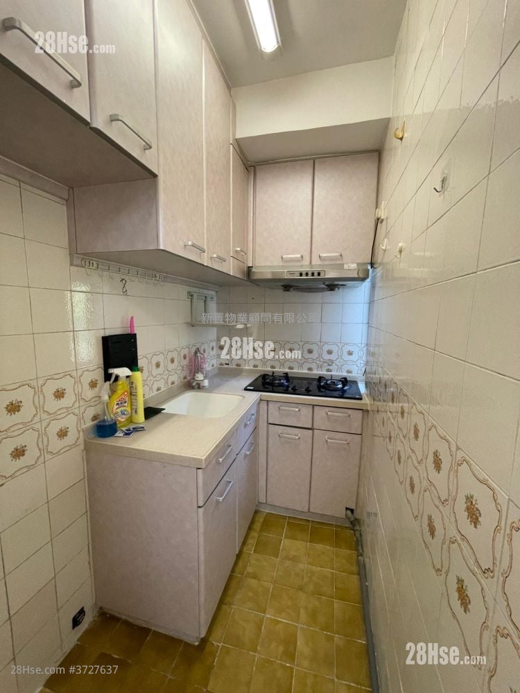 新成中心 租盘 1 房 , 1 浴室 294 平方尺