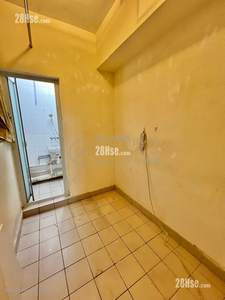 Aegean Coast Sell 4 Bedrooms , 3 Bathrooms 811 ft²