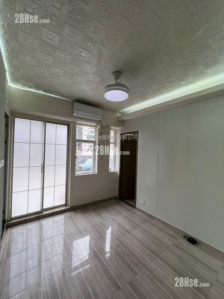 Shui Fung Building Rental 2 Bedrooms , 1 Bathroom 249 ft²