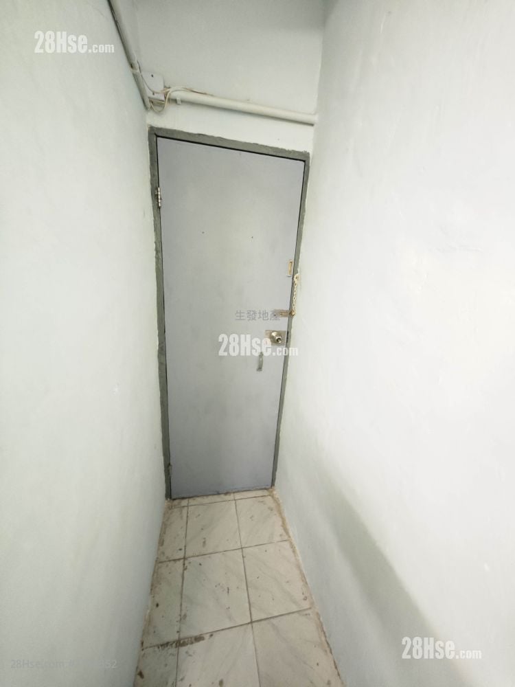 On Luen Building Rental Studio , 1 Bathroom 143 ft²