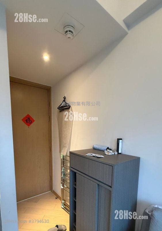 傲形 租盘 1 房 , 1 浴室 246 平方尺