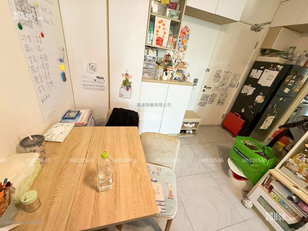 Kam Fai Court Sell 2 Bedrooms , 1 Bathroom 415 ft²