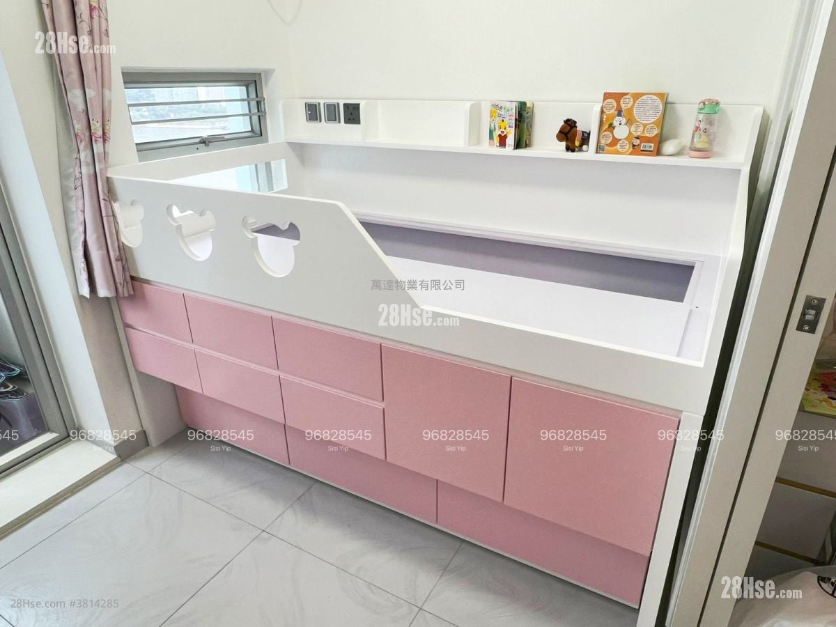 Kam Fai Court Sell 2 Bedrooms , 1 Bathroom 415 ft²