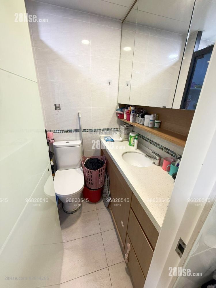 Kam Fai Court Sell 2 Bedrooms , 1 Bathroom 415 ft²