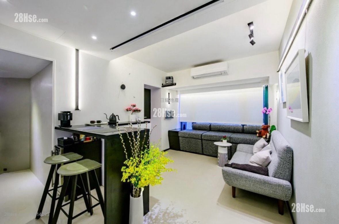 高逸华轩 租盘 2 房 , 1 浴室 450 平方尺