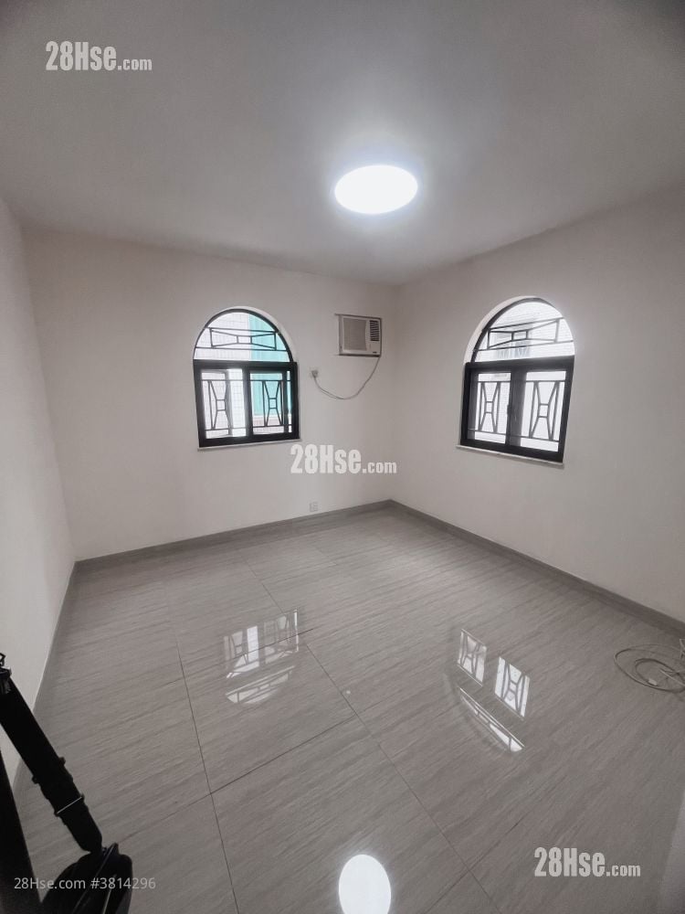 村屋 租盘 2 房 , 1 浴室 700 平方尺