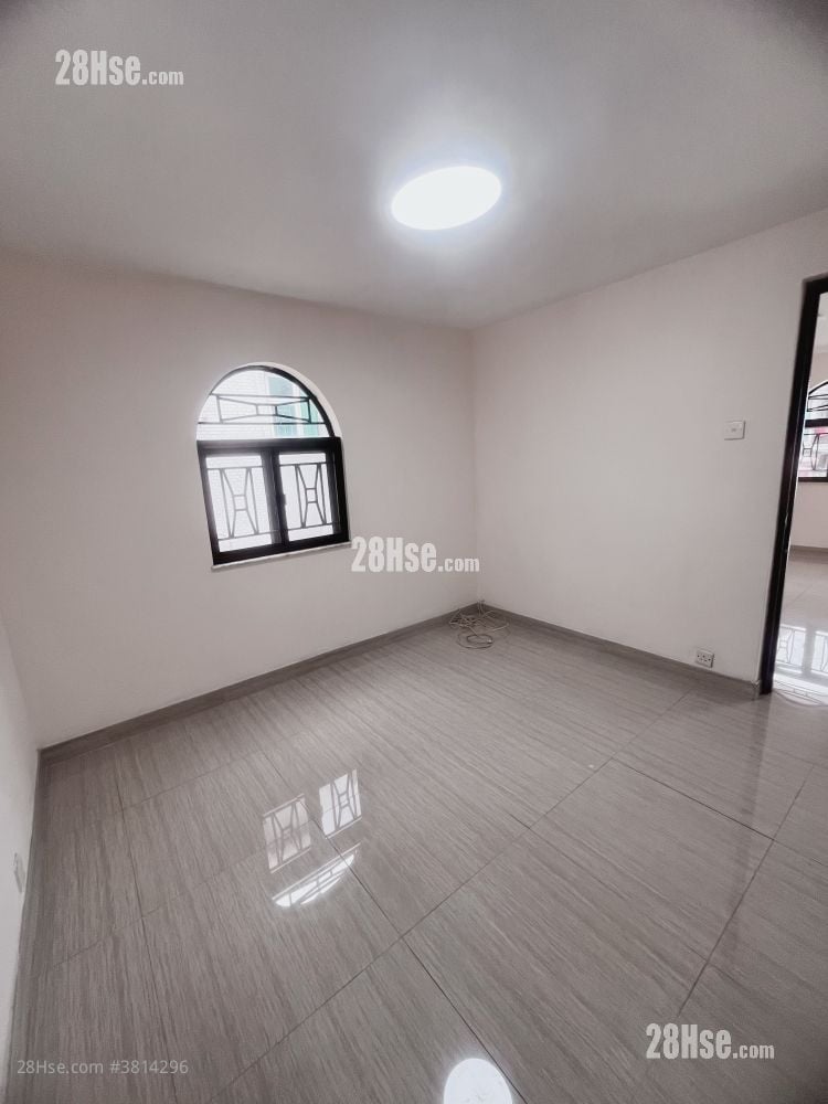 村屋 租盘 2 房 , 1 浴室 700 平方尺