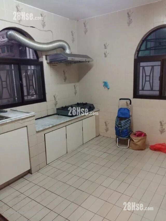 村屋 租盘 2 房 , 1 浴室 700 平方尺