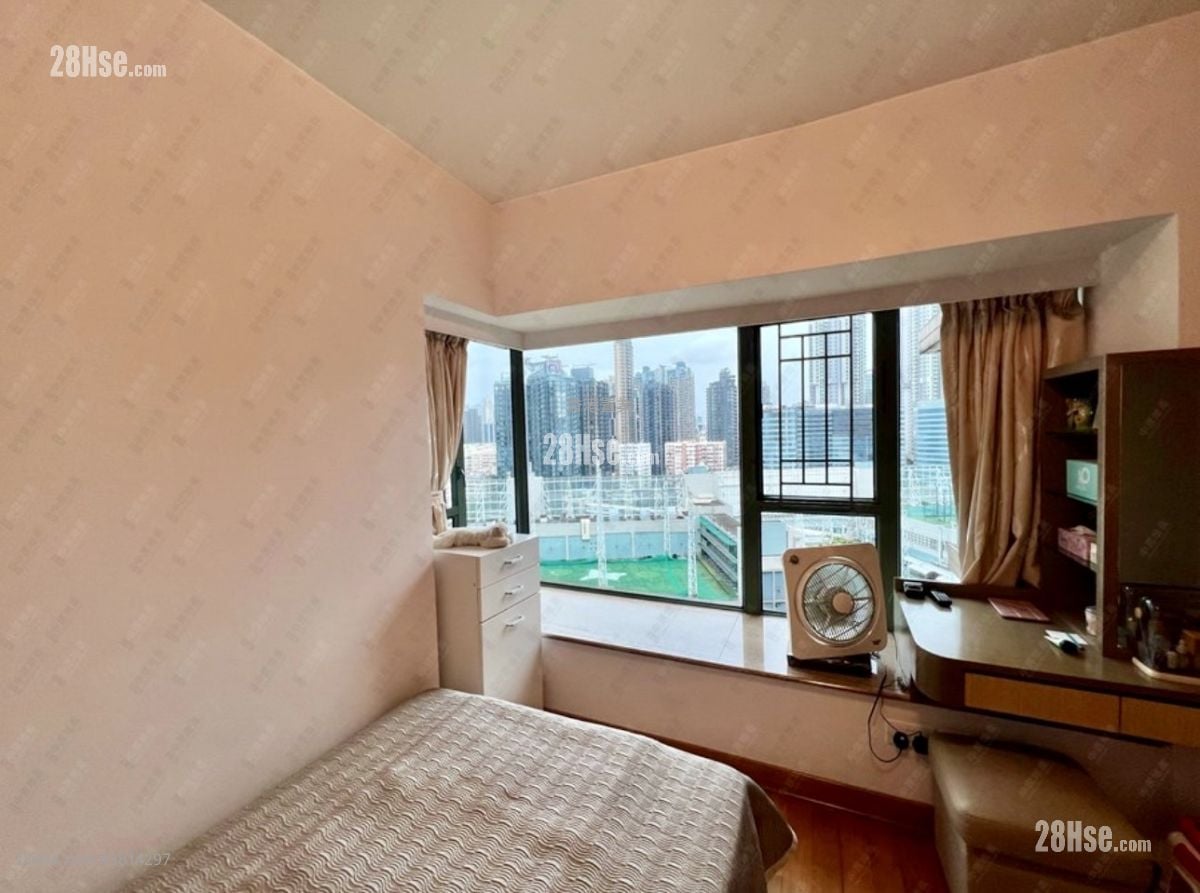 维港湾 售盘 3 房 647 平方尺