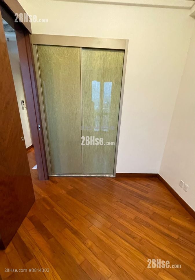 御金國峯 售盤 1 房 , 1 浴室 400 平方呎