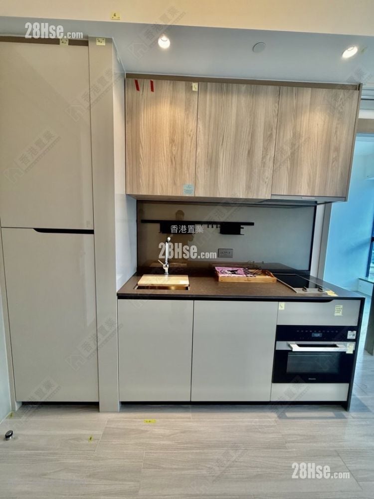 廚房: 維港雙鑽 租盤 1 房 , 1 浴室 305 平方呎