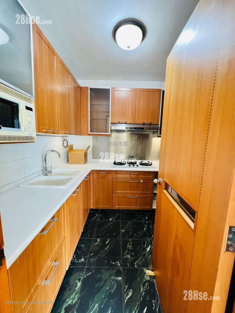 爱琴海岸 售盘 4 房 , 3 浴室 811 平方尺