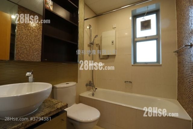 The Zenith Rental 2 Bedrooms , 1 Bathroom 529 ft²