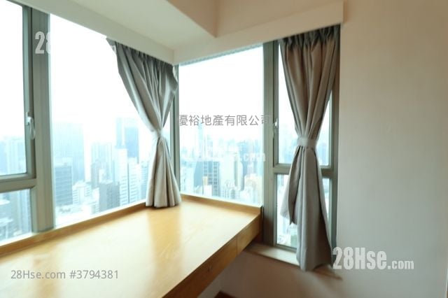 The Zenith Rental 2 Bedrooms , 1 Bathroom 529 ft²