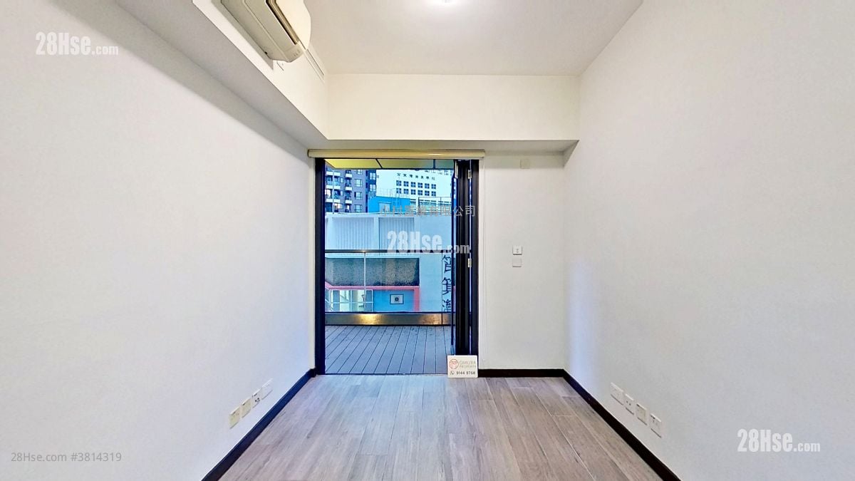 living room: Le Riviera Rental 1 Bedroom , 1 Bathroom 393 ft²