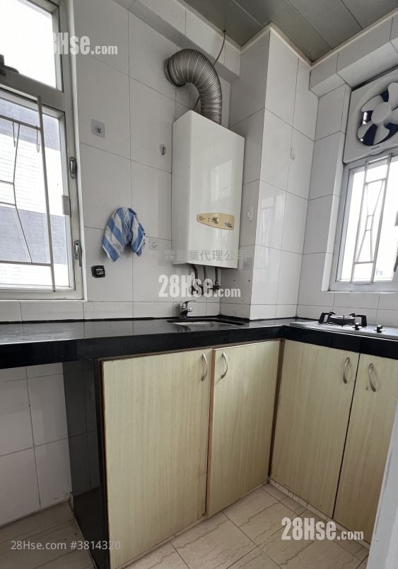 高雅大厦 租盘 2 房 , 1 浴室 333 平方尺