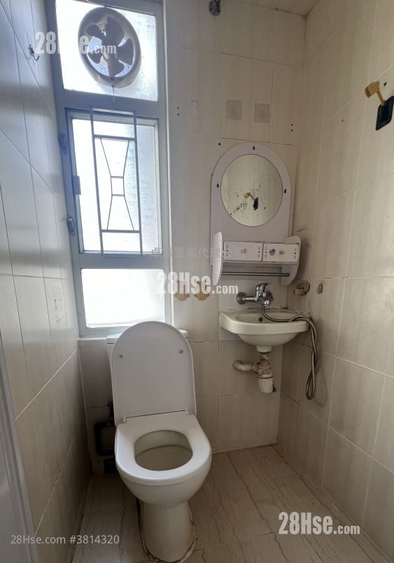 高雅大厦 租盘 2 房 , 1 浴室 333 平方尺