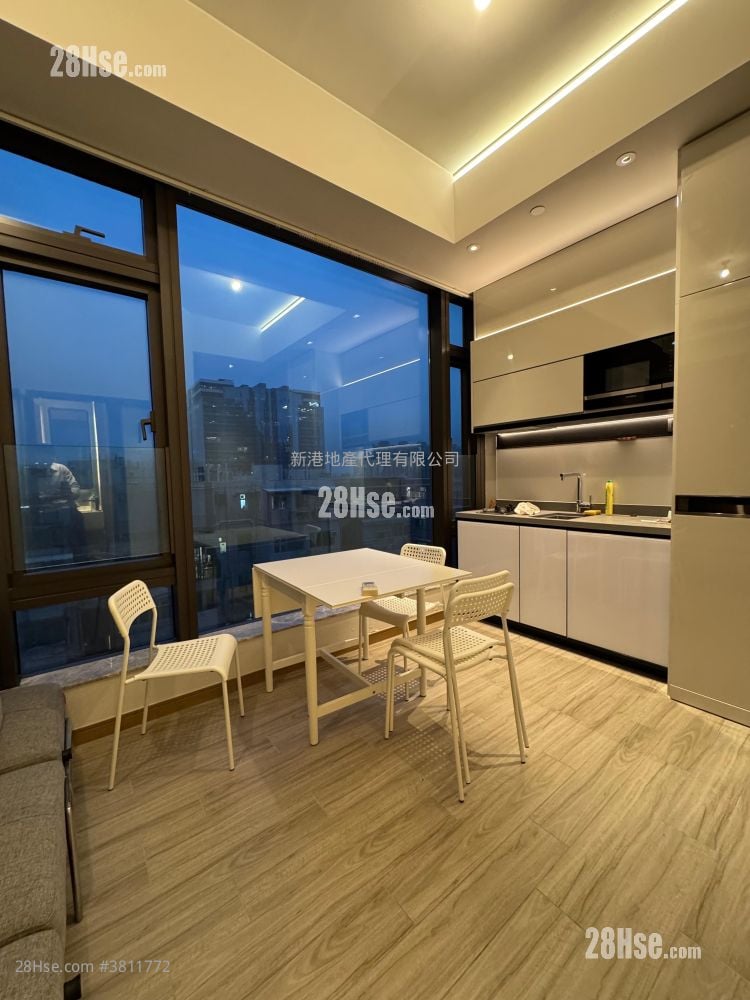 The Vantage Rental Studio , 1 Bathroom 218 ft²