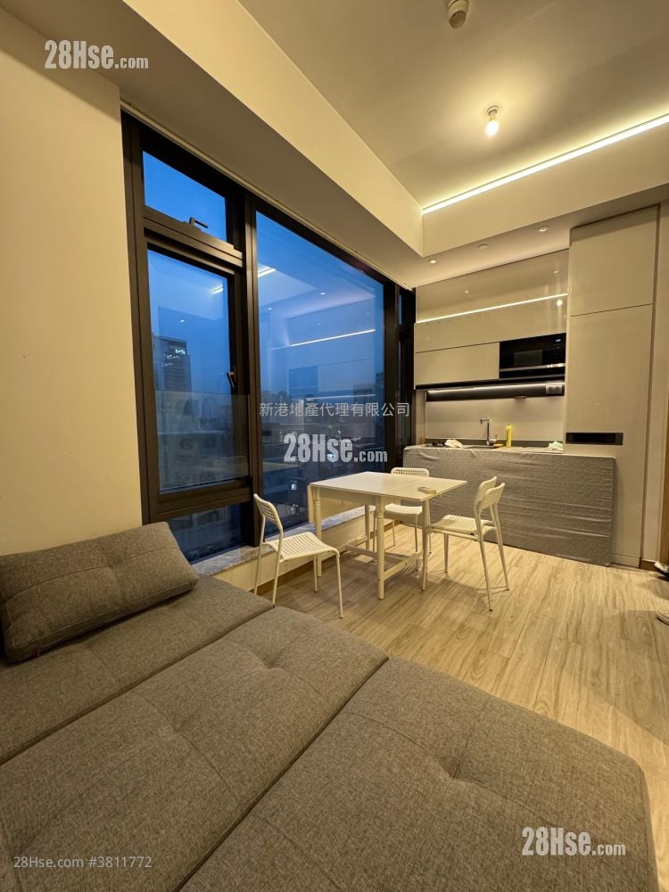 The Vantage Rental Studio , 1 Bathroom 218 ft²