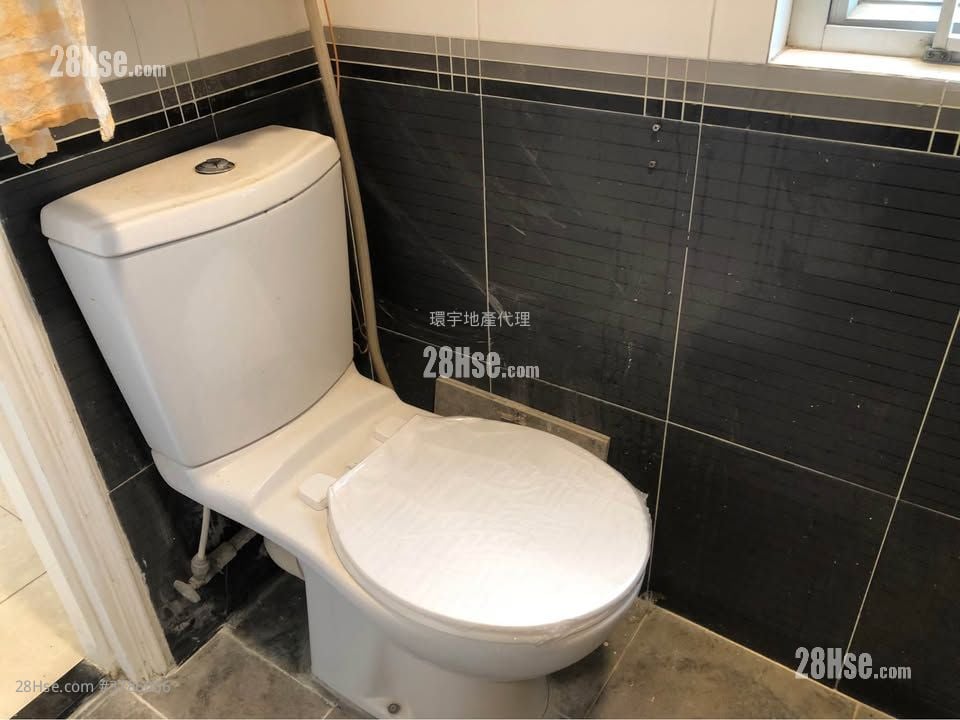 Chi Lok Fa Yuen Rental 2 Bedrooms , 1 Bathroom 449 ft²