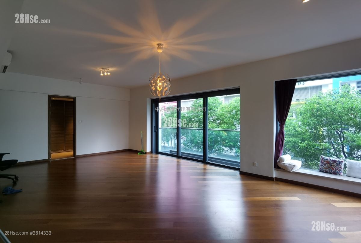 Parc Inverness Sell 3 Bedrooms 1,514 ft²