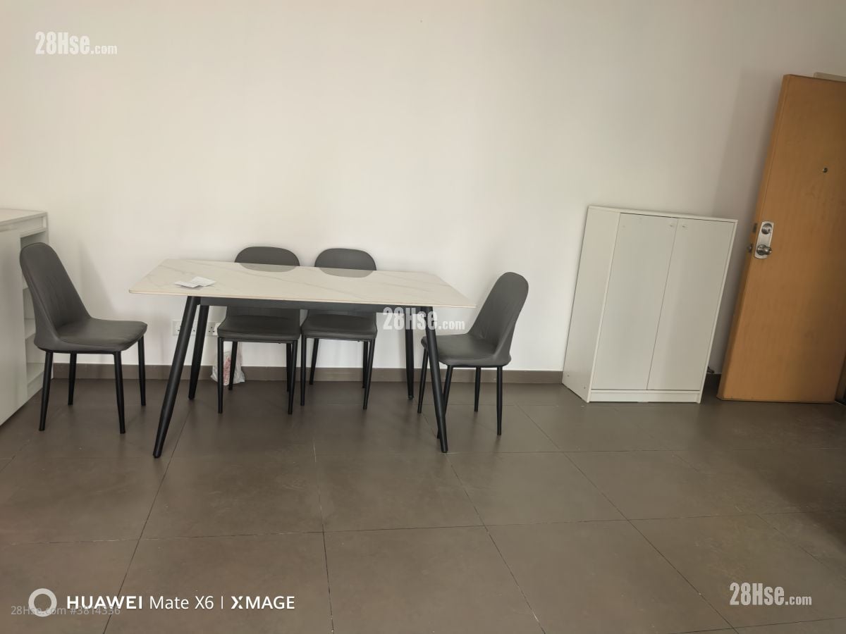 Yen Dack Building Rental 3 Bedrooms , 1 Bathroom 612 ft²